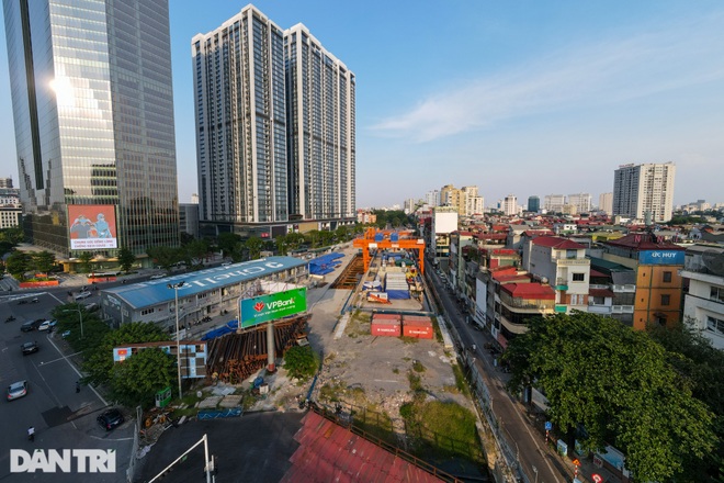 Metro Nhổn - ga Hà Nội: Công trường hoang vắng, cỏ dại mọc um tùm - 8 Metro Nhổn - ga Hà Nội: Công trường hoang vắng, cỏ dại mọc um tùm - 8