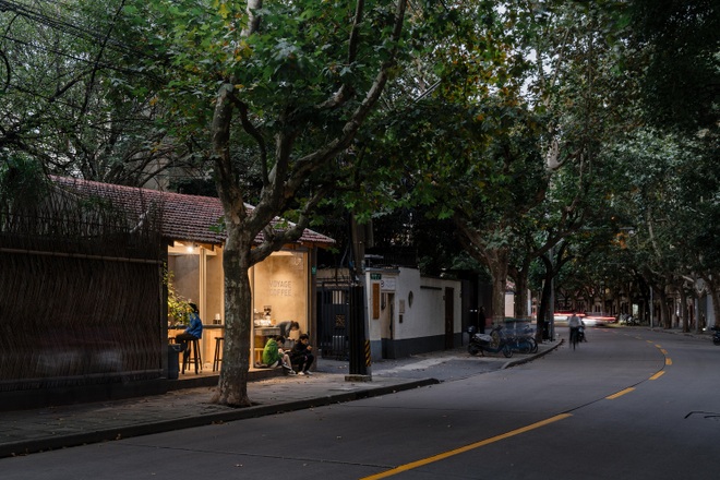Quán cà phê hai mái vừa truyền thống vừa hiện đại hút khách check-in - 14 Quán cà phê hai mái vừa truyền thống vừa hiện đại hút khách check-in - 14