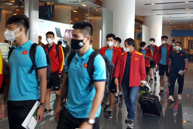 Đội tuyển Việt Nam tới Oman, Tuấn Anh báo tin không vui đến HLV Park - 3