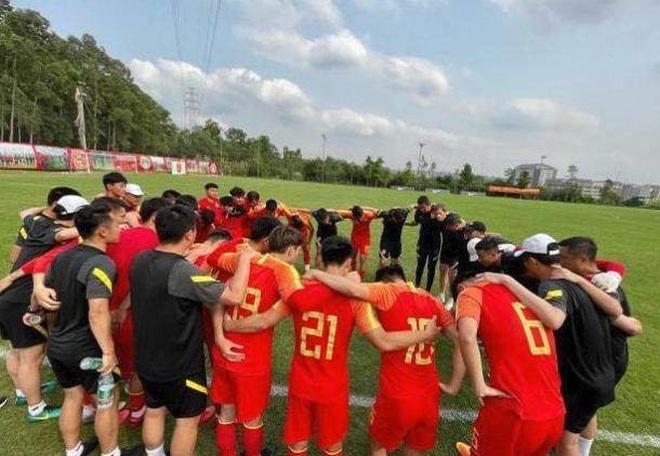 U23 Trung Quốc bất ngờ bỏ vòng loại U23 châu Á - 1