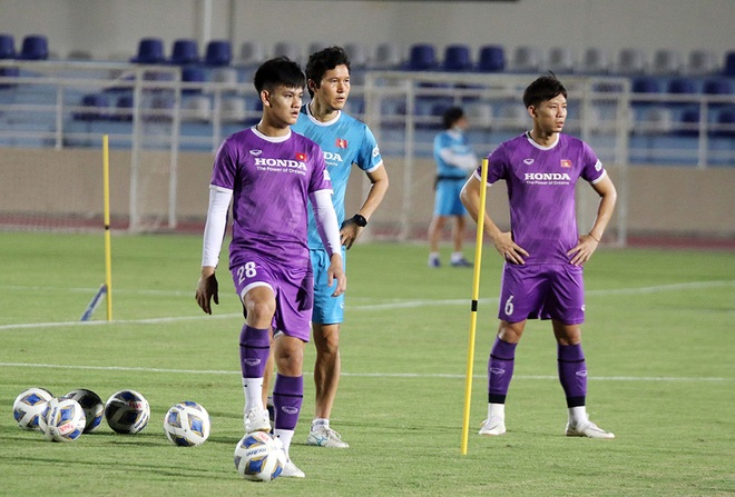 Hồ Tấn Tài: Đội tuyển Việt Nam sẽ tiếp nối thế hệ Phạm Văn Quyến - 2 Hồ Tấn Tài: Đội tuyển Việt Nam sẽ tiếp nối thế hệ Phạm Văn Quyến - 2