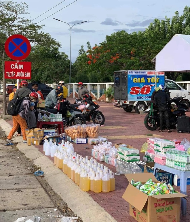 Quãng đường 1.600 km trên chiếc xe máy đặc biệt của gia đình quê Thái Bình - 1 Quãng đường 1.600 km trên chiếc xe máy đặc biệt của gia đình quê Thái Bình - 1