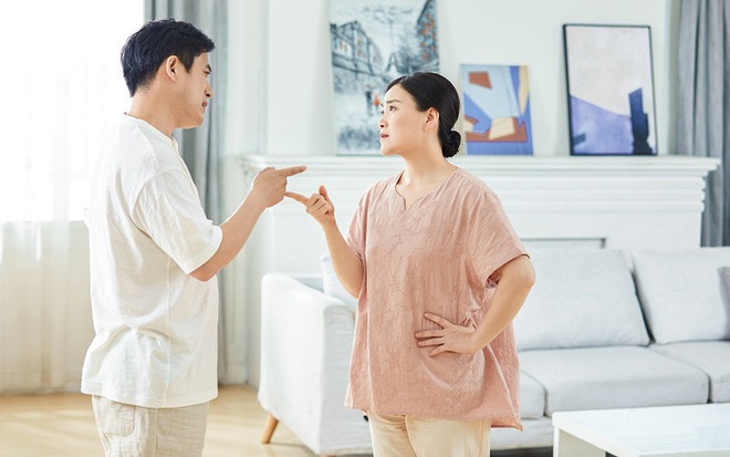 Cứ cãi nhau với vợ là chồng bỏ về nhà bố mẹ đẻ - 1 Cứ cãi nhau với vợ là chồng bỏ về nhà bố mẹ đẻ - 1