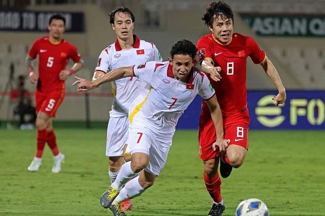 Chuyên gia Trung Quốc: Thật may khi đội tuyển Việt Nam đang xếp cuối bảng - 1