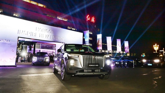 Rolls-Royce Trung Quốc bắt đầu chinh phục thị trường xe điện châu Âu - 15