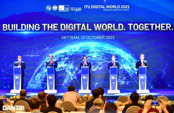 Thủ tướng: Chuyển đổi số đặt ra cả cơ hội và thách thức - 2 Thủ tướng: Chuyển đổi số đặt ra cả cơ hội và thách thức - 2