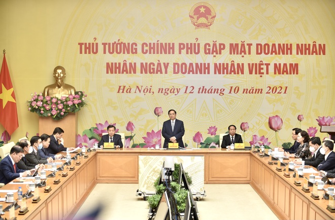 Chủ tịch TT, CEO Vingroup chia sẻ gì trong cuộc gặp gỡ với Thủ tướng? - 1