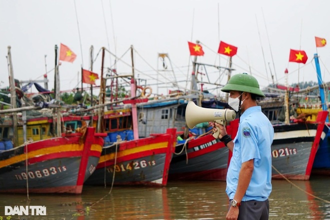 Miền Trung sẵn sàng ứng phó với bão số 8 - 1