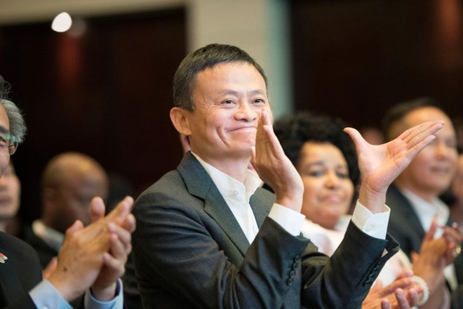 Jack Ma tái xuất sau một năm vắng bóng bất thường - 1 Jack Ma tái xuất sau một năm vắng bóng bất thường - 1