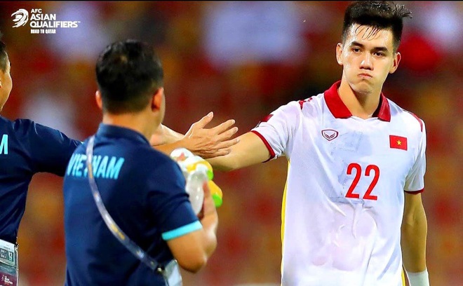 Tiến Linh lên tiếng sau trận đội tuyển Việt Nam thua Oman - 1 Tiến Linh lên tiếng sau trận đội tuyển Việt Nam thua Oman - 1