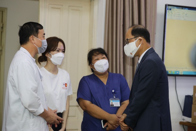 Tổng cục Du lịch Hàn Quốc tiếp sức đội ngũ y bác sĩ Việt Nam tuyến đầu chống dịch - 5 Tổng cục Du lịch Hàn Quốc tiếp sức đội ngũ y bác sĩ Việt Nam tuyến đầu chống dịch - 5