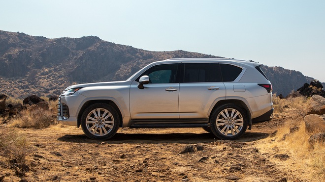 Lexus LX600 chính thức ra mắt, tiếp tục hành trình của một huyền thoại - 2 Lexus LX600 chính thức ra mắt, tiếp tục hành trình của một huyền thoại - 2