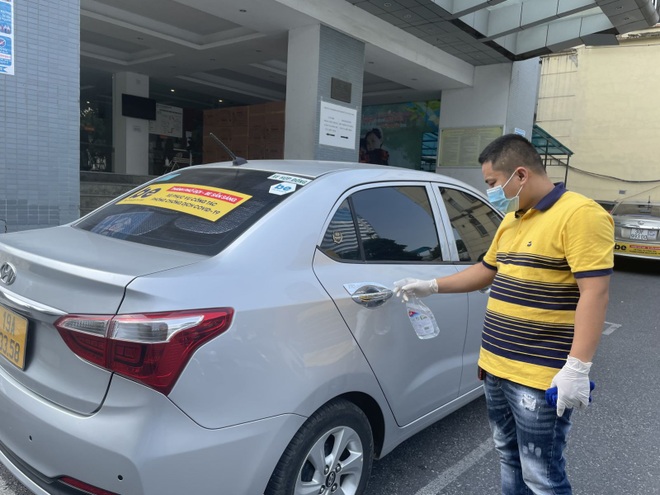 Taxi công nghệ hoạt động trở lại ở Hà Nội - 1 Taxi công nghệ hoạt động trở lại ở Hà Nội - 1