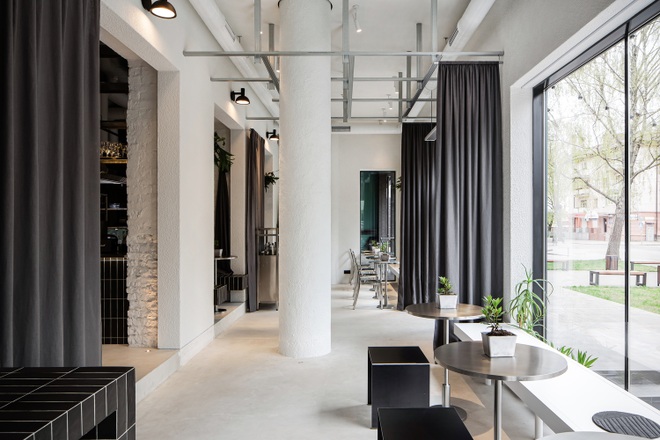 Quán cà phê xanh mát, đẹp như studio thu nhỏ, khách thoải mái chụp check-in - 11 Quán cà phê xanh mát, đẹp như studio thu nhỏ, khách thoải mái chụp check-in - 11