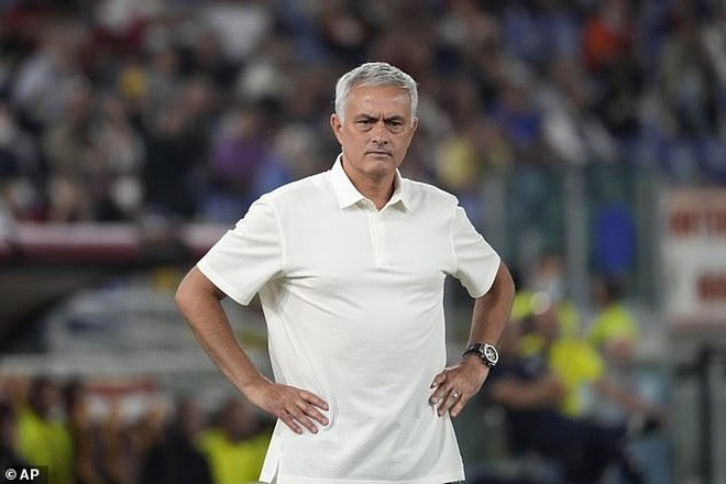 Lịch thi đấu bóng đá châu Âu cuối tuần: Thử thách Leicester đón chờ Man Utd - 4 Lịch thi đấu bóng đá châu Âu cuối tuần: Thử thách Leicester đón chờ Man Utd - 4