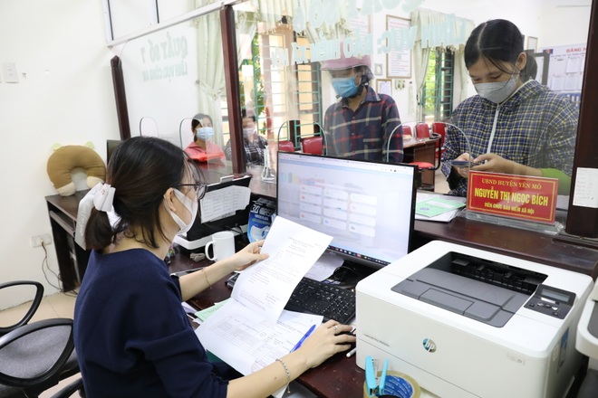 Gần 11.000 lao động đã nhận hỗ trợ từ quỹ bảo hiểm thất nghiệp - 2 Gần 11.000 lao động đã nhận hỗ trợ từ quỹ bảo hiểm thất nghiệp - 2