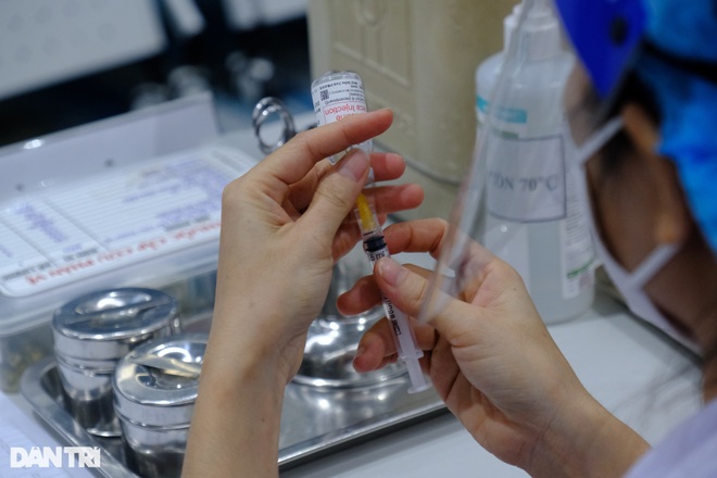 TPHCM: Sẽ tiêm vaccine Covid-19 cho trẻ vào cuối tháng 10 - 1 TPHCM: Sẽ tiêm vaccine Covid-19 cho trẻ vào cuối tháng 10 - 1