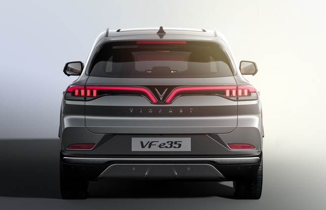 VinFast công bố 2 mẫu xe điện mới tại Los Angeles Auto Show 2021 - 4