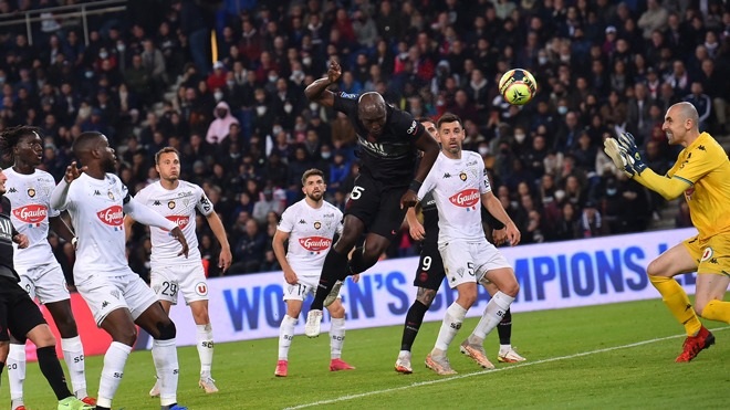Vắng Messi, Mbappe tỏa sáng giúp PSG ngược dòng đánh bại Angers - 2 Vắng Messi, Mbappe tỏa sáng giúp PSG ngược dòng đánh bại Angers - 2
