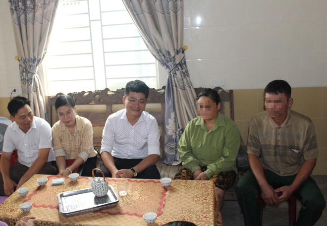 Sóng ngầm dưới mái nhà: Bớt lời có... bớt đòn chồng? - 1 Sóng ngầm dưới mái nhà: Bớt lời có... bớt đòn chồng? - 1