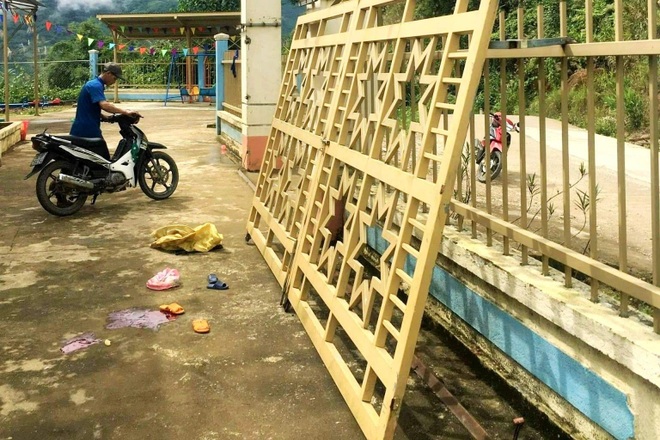 Sai lầm của thợ cơ khí trong vụ cổng trường đè chết trẻ - 3 Sai lầm của thợ cơ khí trong vụ cổng trường đè chết trẻ - 3