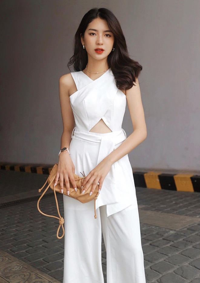 Á khôi đang đắt show người mẫu ảnh quyết định rẽ hướng đi làm công sở - 3 Á khôi đang đắt show người mẫu ảnh quyết định rẽ hướng đi làm công sở - 3