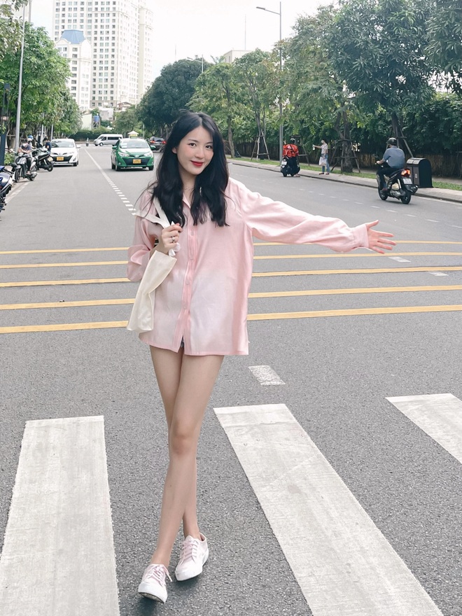 Á khôi đang đắt show người mẫu ảnh quyết định rẽ hướng đi làm công sở - 8 Á khôi đang đắt show người mẫu ảnh quyết định rẽ hướng đi làm công sở - 8