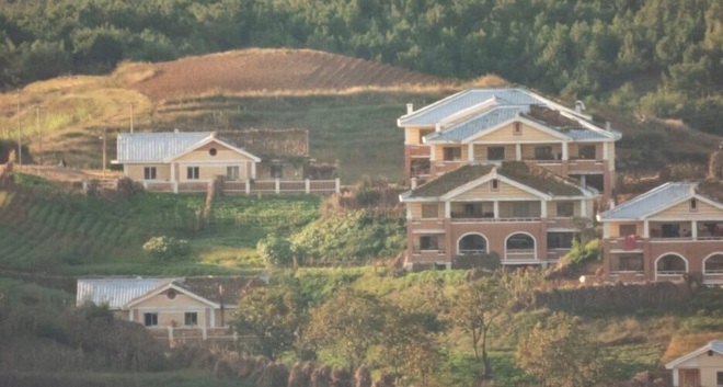 Những bức ảnh hiếm về cuộc sống ở vùng nông thôn Triều Tiên - 3 Những bức ảnh hiếm về cuộc sống ở vùng nông thôn Triều Tiên - 3