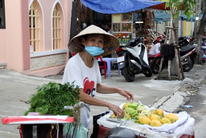 20/10 thầm lặng của những phụ nữ vất vả mưu sinh - 2 20/10 thầm lặng của những phụ nữ vất vả mưu sinh - 2