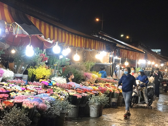 Những người phụ nữ quên ngày lễ của mình - 1 Những người phụ nữ quên ngày lễ của mình - 1