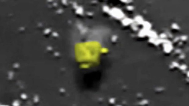 Ngỡ ngàng UFO hình khối lơ lửng trên đại dương, chuẩn bị bay vào không gian - 2 Ngỡ ngàng UFO hình khối lơ lửng trên đại dương, chuẩn bị bay vào không gian - 2
