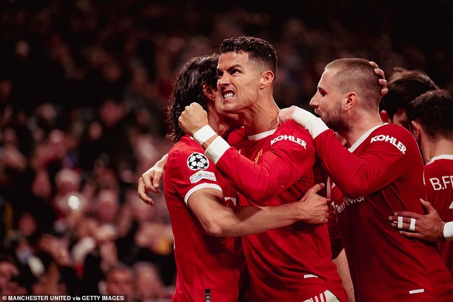 C.Ronaldo cứu Man Utd khỏi thảm họa: Sự trêu đùa cảm xúc! - 1