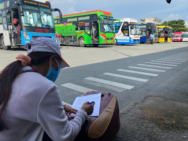 TPHCM: Tuần đầu xe khách liên tỉnh hoạt động, trung bình 8 khách/chuyến - 6