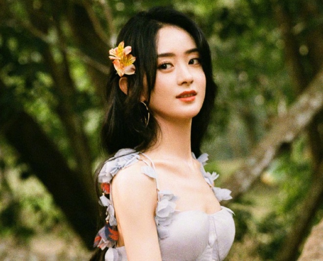 Bỏ rơi Vương Nhất Bác và nước cờ mới của Triệu Lệ Dĩnh - 2 Bỏ rơi Vương Nhất Bác và nước cờ mới của Triệu Lệ Dĩnh - 2