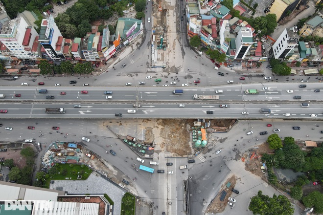 Hà Nội: Hầm chui Lê Văn Lương hiện đại hơn 700 tỷ đồng dần lộ diện - 1 Hà Nội: Hầm chui Lê Văn Lương hiện đại hơn 700 tỷ đồng dần lộ diện - 1