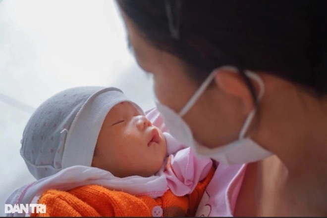Bé gái hơn một tháng tuổi mắc bệnh tim bẩm sinh cầu xin được cứu sống! - 1 Bé gái hơn một tháng tuổi mắc bệnh tim bẩm sinh cầu xin được cứu sống! - 1
