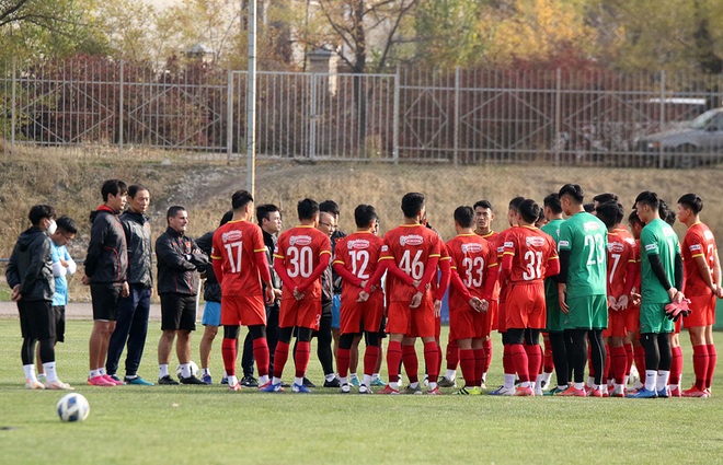 U23 Việt Nam làm quen với thời tiết lạnh ở Kyrgyzstan, chờ đấu Myanmar - 2 U23 Việt Nam làm quen với thời tiết lạnh ở Kyrgyzstan, chờ đấu Myanmar - 2