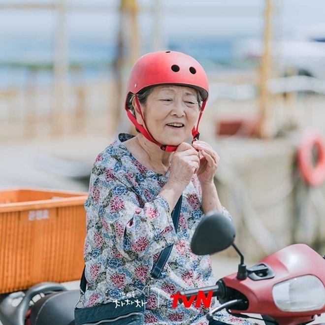 Kim Young Ok: Người bà quốc dân quen mặt trong các bộ phim xứ Hàn - 1