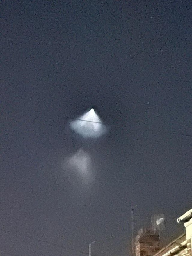 Bí ẩn điểm nóng UFO được giải mã sau hơn 200 lần chạm trán vật thể bay - 1 Bí ẩn điểm nóng UFO được giải mã sau hơn 200 lần chạm trán vật thể bay - 1