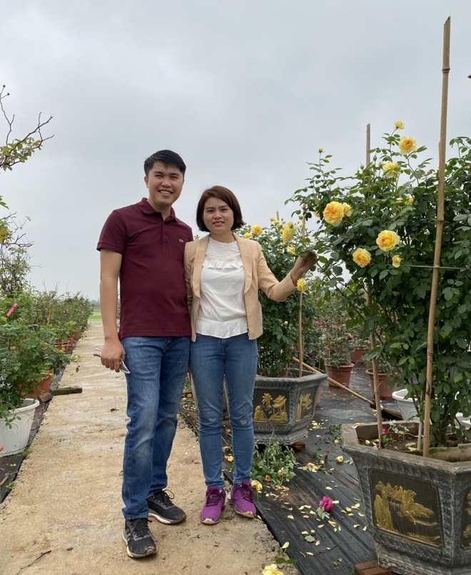 Vợ chồng thạc sĩ bỏ phố về quê làm trang trại hoa hồng ở Cao Bằng - 1