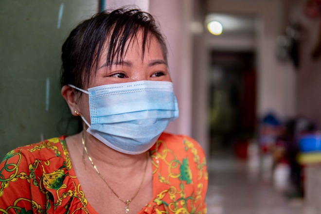 Căn phòng trọ 3m2, vợ chồng công nhân 8 năm sống chung với... chuột - 6 Căn phòng trọ 3m2, vợ chồng công nhân 8 năm sống chung với... chuột - 6