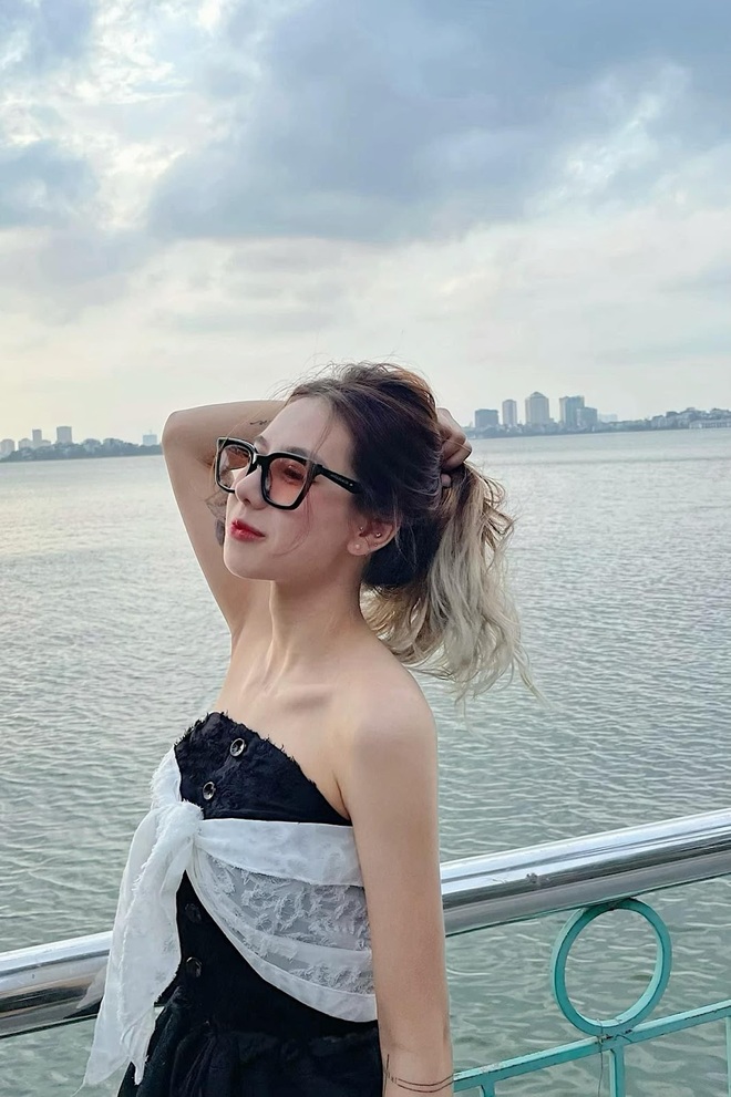 Con gái làm nail, bán hàng online nghi ngờ học vấn thấp: Bạn trẻ lên tiếng! - 5 Con gái làm nail, bán hàng online nghi ngờ học vấn thấp: Bạn trẻ lên tiếng! - 5
