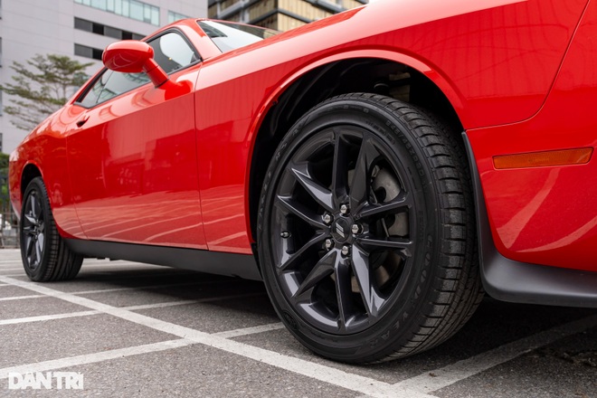 Dodge Challenger GT 2021 màu độc về Việt Nam, giá khoảng 3,8 tỷ đồng - 8 Dodge Challenger GT 2021 màu độc về Việt Nam, giá khoảng 3,8 tỷ đồng - 8