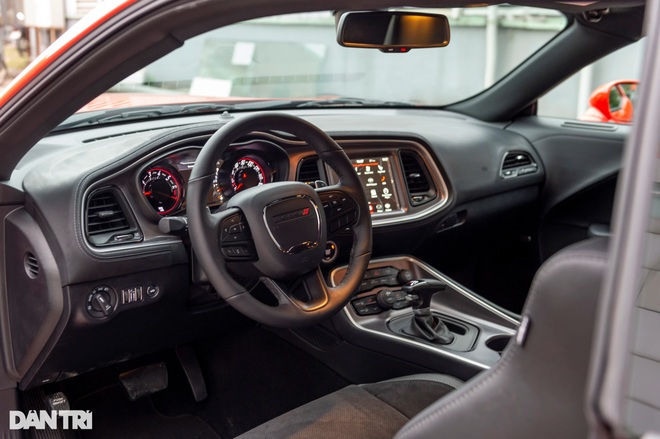 Dodge Challenger GT 2021 màu độc về Việt Nam, giá khoảng 3,8 tỷ đồng - 11 Dodge Challenger GT 2021 màu độc về Việt Nam, giá khoảng 3,8 tỷ đồng - 11