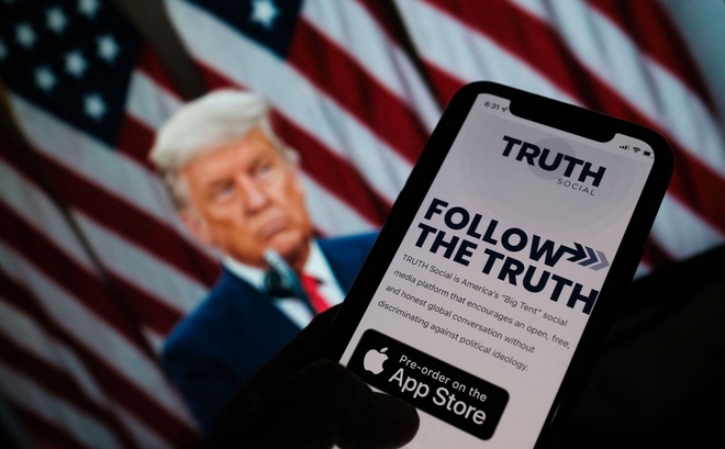 Mạng xã hội Truth của ông Trump liên tục gặp vấn đề dù chỉ mới được giới thiệu ít ngày và chưa được chính thức ra mắt (Ảnh: AFP).