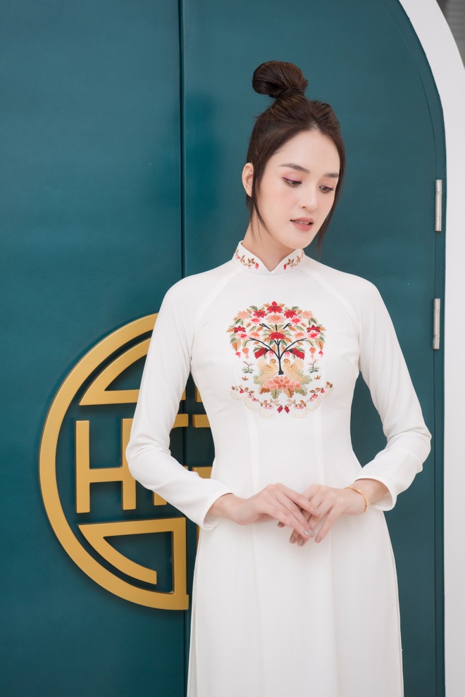 Hoa hậu Ngọc Hân tiết lộ hai con đỡ đầu - 7 Hoa hậu Ngọc Hân tiết lộ hai con đỡ đầu - 7