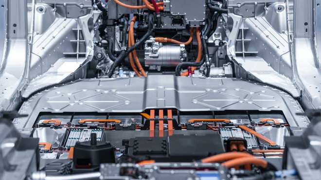 Các nhà sản xuất ô tô gấp rút chuẩn bị tái chế hàng triệu pin ô tô điện - 1