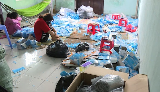 Những tác hại khôn lường khi sử dụng khẩu trang y tế không đạt chuẩn - 4 Những tác hại khôn lường khi sử dụng khẩu trang y tế không đạt chuẩn - 4