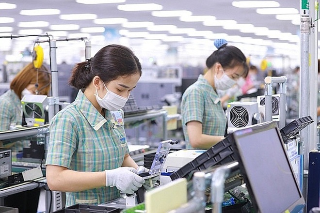 Giải quyết bài toán thiếu hụt lao động: Robot tự động - 1 Giải quyết bài toán thiếu hụt lao động: Robot tự động - 1