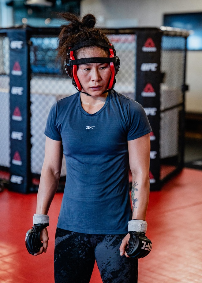 Những bông hoa nổi bật của làng võ Trung Quốc - 1 Những bông hoa nổi bật của làng võ Trung Quốc - 1